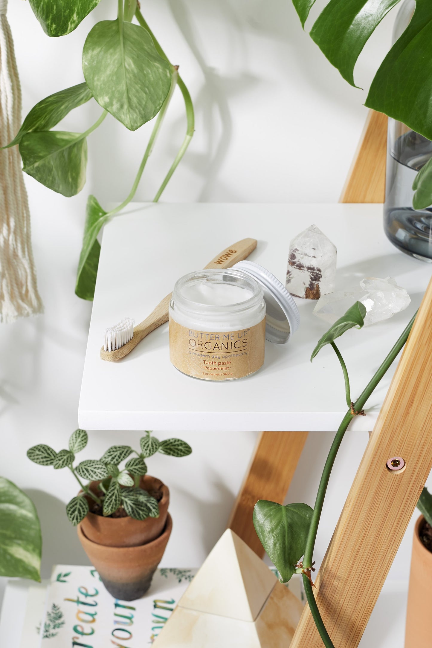BUTTER ME UP ORGANICS Whitening Toothpaste / All Natural