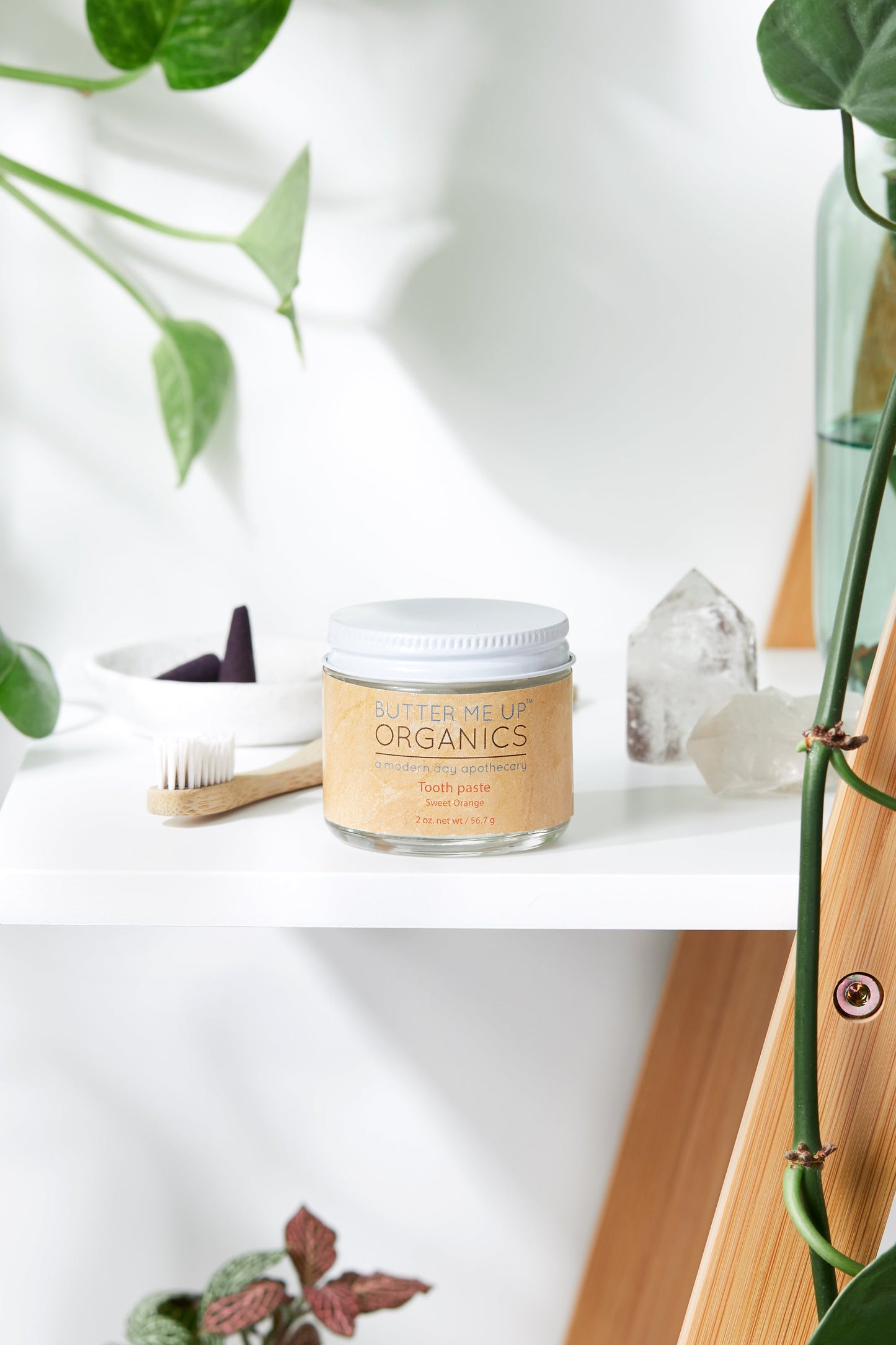 BUTTER ME UP ORGANICS Whitening Toothpaste / All Natural