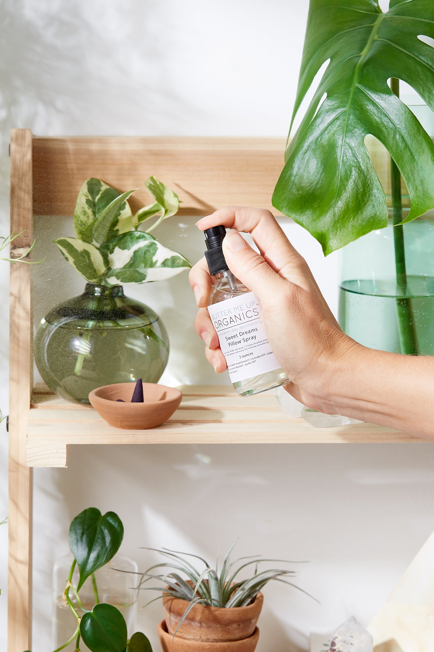 BUTTER ME UP ORGANICS Pillow Mist / Aromatherapy / Relaxing Essential Oils