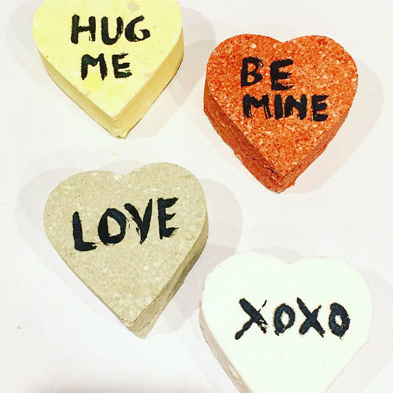 BUTTER ME UP ORGANICS Bath Bomb / Valentine's Day / Hearts