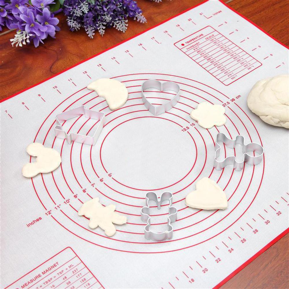 Non-Stick Silicone Baking Mat With Oven Scales